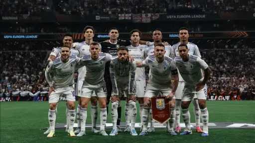 أستون فيلا يهزم فرايبورج ويتوج بطلا للدوري الأوروبي