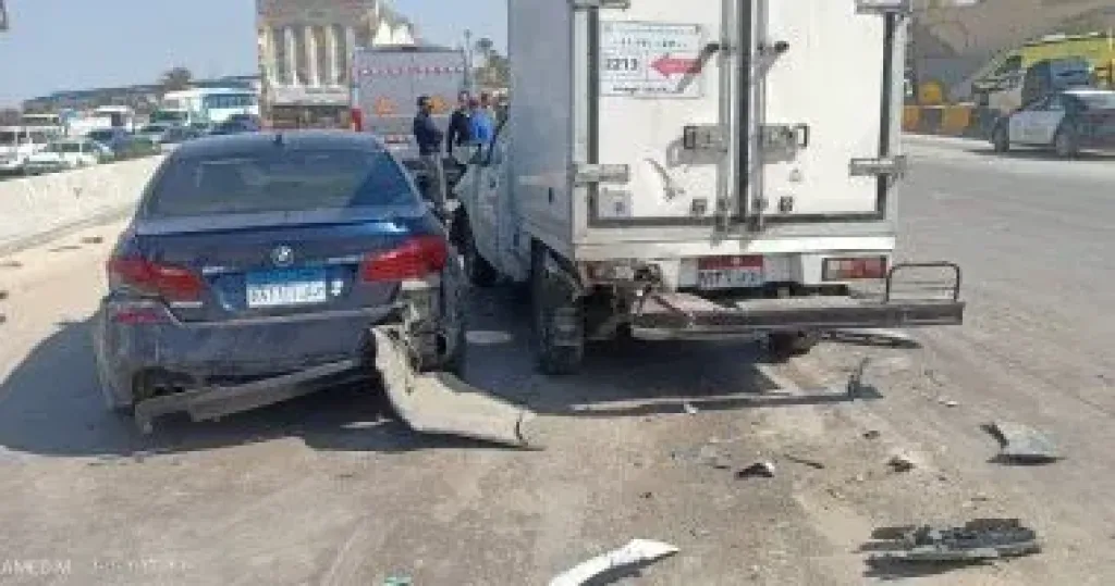 إصابة 3 أشخاص إثر حادث انقلاب سيارة فى كرداسة