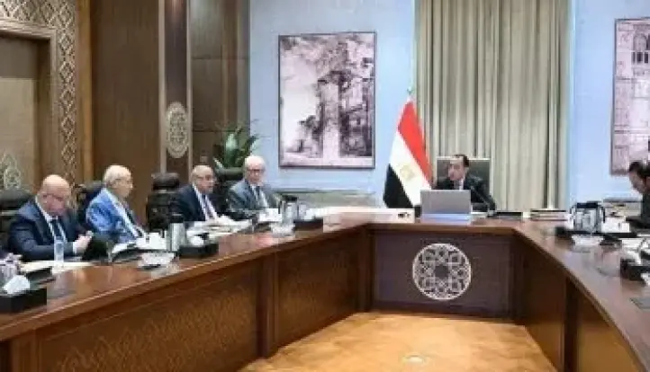 رئيس الوزراء يستعرض التقرير ربع السنوى الأول لوحدة الشركات المملوكة للدولة