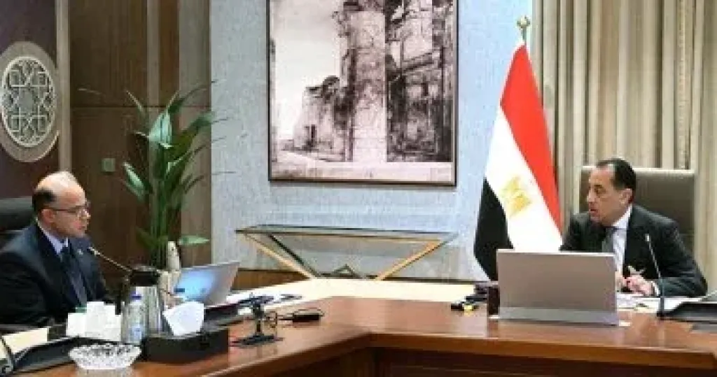 رئيس الوزراء يستعرض مع وزير الاستثمار والتجارة الخارجية عددا من ملفات العمل