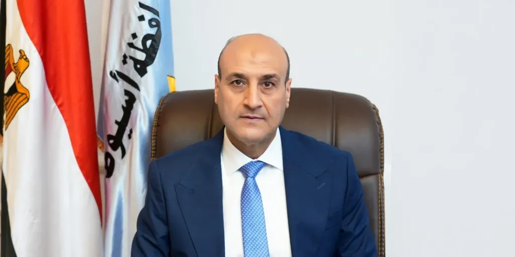 محافظ أسيوط: رفع درجة الاستعداد القصوى وتكثيف الرقابة على الأسواق والمخابز
