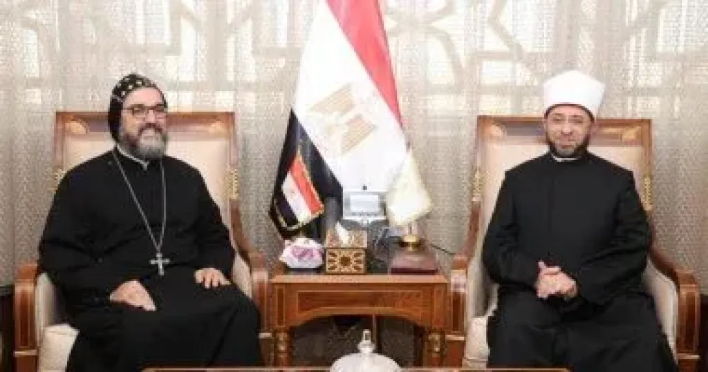 وزير الأوقاف يستقبل راعي الكنيسة السريانية الأرثوذكسية للتهنئة بعيد الأضحى