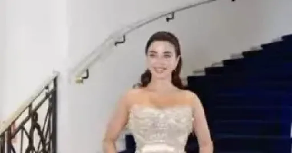 يارا السكري تتألق بإطلالة جديدة باليوم العاشر من مهرجان كان السينمائي