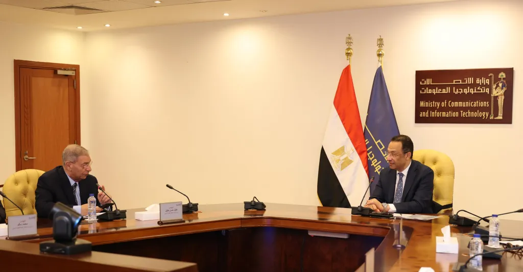 وزير الاتصالات يبحث مع الشعبة العامة للاقتصاد الرقمي لدعم الشركات الناشئة وتعزيز ريادة الأعمال الرقمية