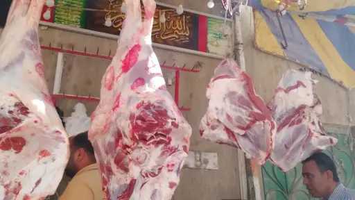 ضبط 3 محلات جزارة لذبح خارج المجازر بكفر الدوار
