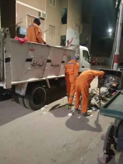 محافظ أسيوط: حملات نظافة مكثفة صباحًا ومساءً بمركز البداري لرفع المخلفات