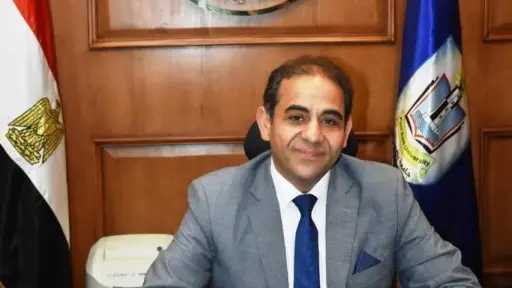 رئيس جامعة بورسعيد يقرر صرف مكافأة إجادة بقيمة 2500 جنيه للعاملين