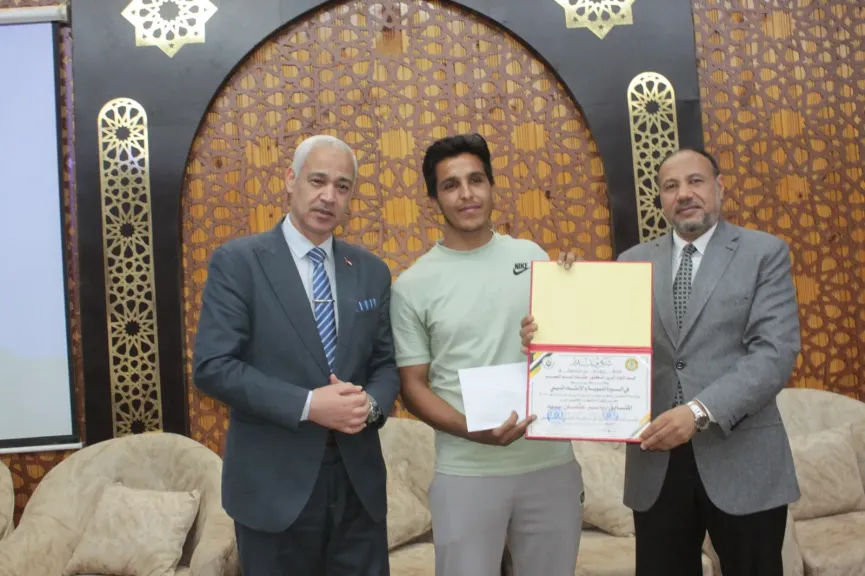 الدكتور المنشاوي يوجه تهنئة لطلاب جامعة أسيوط الفائزين بمسابقة ”السيرة النبوية
