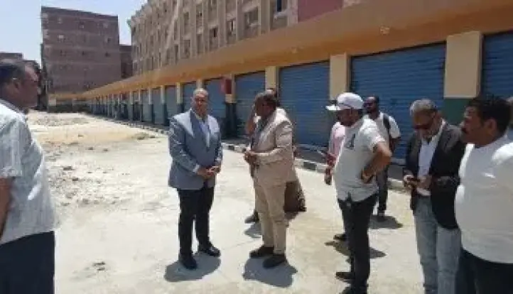 نائب محافظ الجيزة يتفقد السوق الحضارى بمدينة الصف ضمن مشروعات حياة كريمة