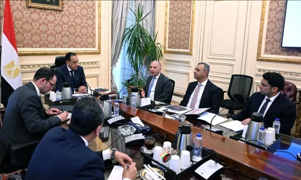 ”عز العرب - السويدي للاستثمارات” تبحث زيادة استثماراتها أمام رئيس الوزراء