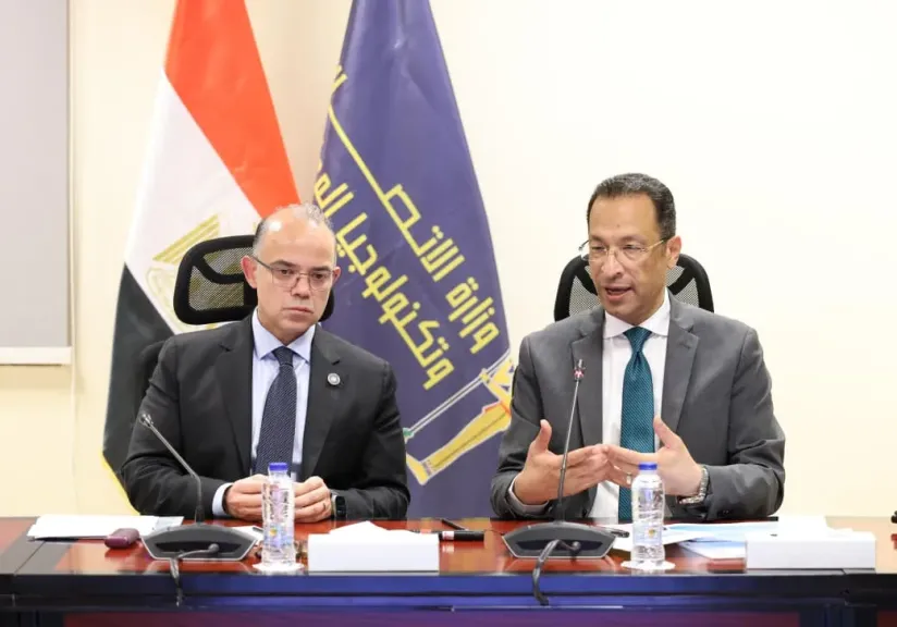 رقمنة خدمات المستثمرين تتسارع.. تعاون بين الاتصالات والاستثمار لتبسيط التراخيص والإجراءات