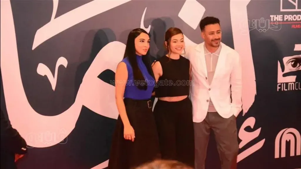 نجوم الفن في العرض الخاص لفيلم ”إذما”