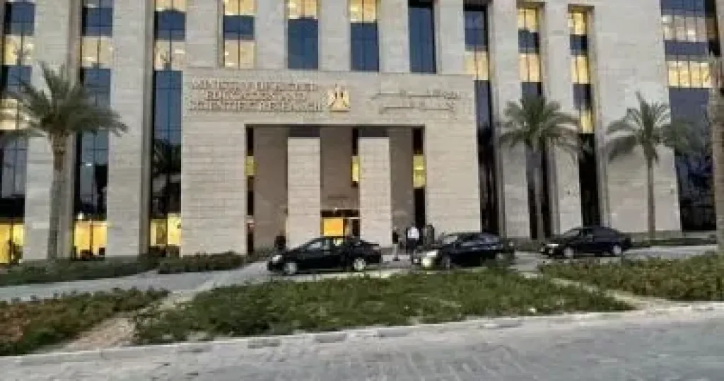 وزير التعليم العالي يهنئ الإعلاميين بعيد الأضحى ويشيد بدورهم