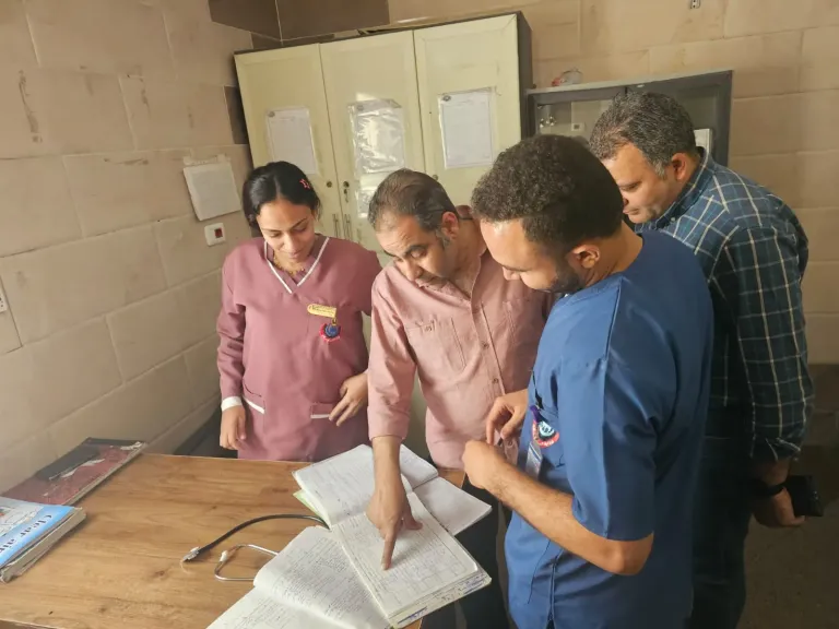 رفع درجة الاستعداد القصوى بأسيوط.. وكيل وزارة الصحة يتفقد المستشفيات ويوجه العلاج
