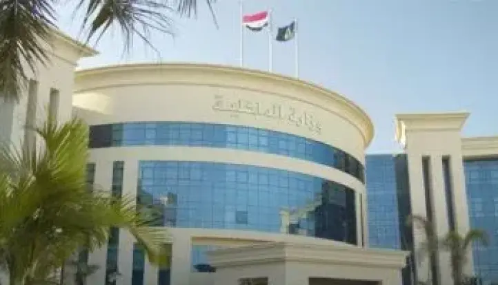 فصلوه قبل أن يتجاوز.. الداخلية تكشف حقيقة إساءة فرد شرطة لمواطن