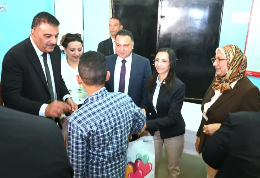 ”عازر” تشارك نزلاء دور الرعاية وكبار السن بالابعادية فرحة عيد الأضحى