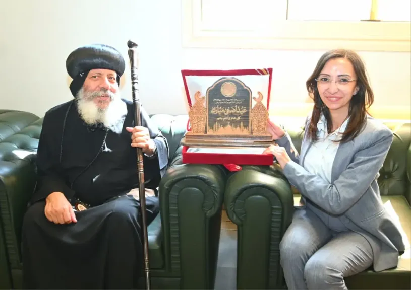 محافظ البحيرة تستقبل رئيس دير الأنبا مكاريوس للتهنئة بعيد الأضحى وتؤكد: مصر نموذج للوحدة الوطنية