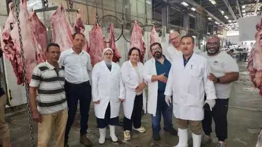 تحت إشراف بيطري كامل.. “الزراعة” تذبح أكثر من 10 آلاف أضحية مجانًا للمواطنين في أول أيام العيد