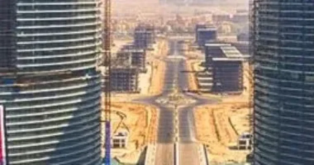 قصة تحول العلمين من حقل ألغام ومقبرة حرب إلى درة مدن البحر المتوسط