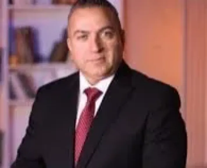 شئون البيئة بالشرقية يغلق٩منشآت غذائية وصناعية  فى مايو الجارى