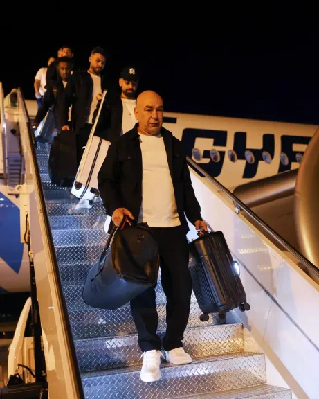 منتخب مصر يصل إلى أمريكا بعد ”١٢ ساعة طيران” استعداداً لكأس العالم
