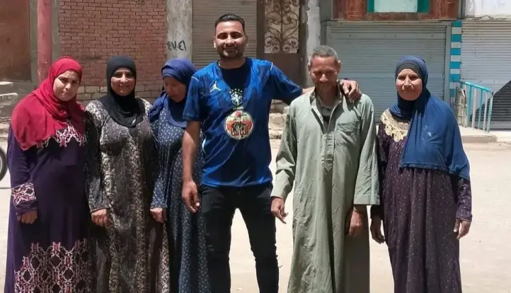 رفع تراكمات القمامة بطريق الفشن  بني صالح جنوب بني سويف