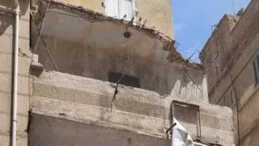 النيابة الإدارية تُعاين عقار مطوبس المنهار وتحقق في عدم تنفيذ قرار الإزالة
