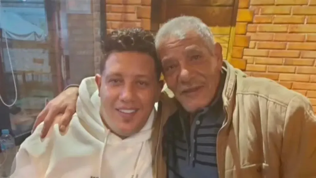 حمو بيكا ينعي والده بكلمات مؤثرة