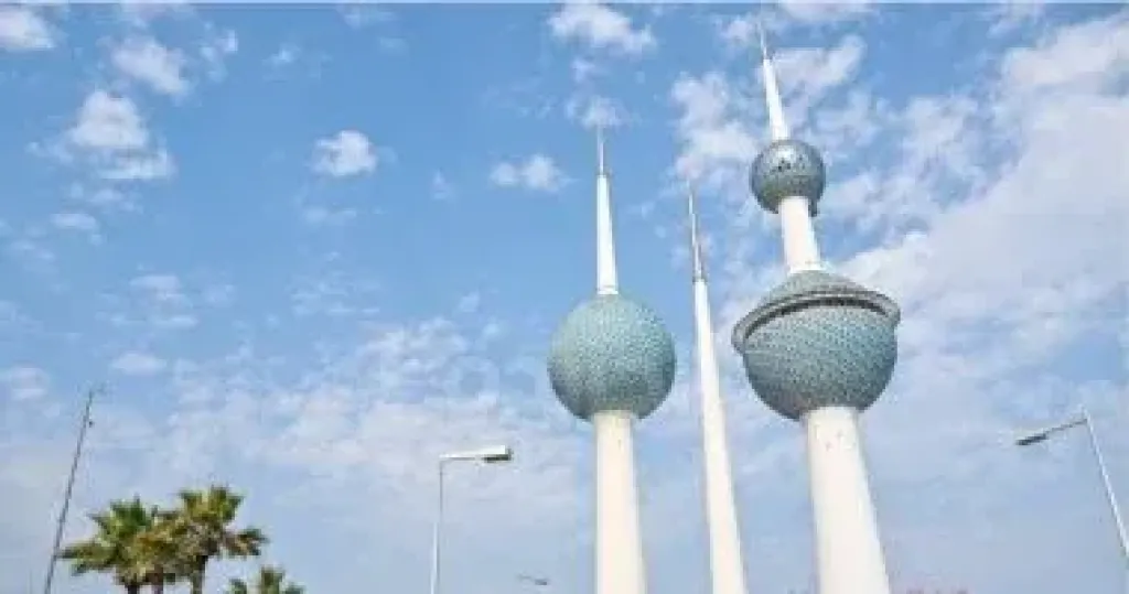 عودة الحركة الجوية لمطار الكويت الدولى بعد ساعات من الهجمات الإيرانية