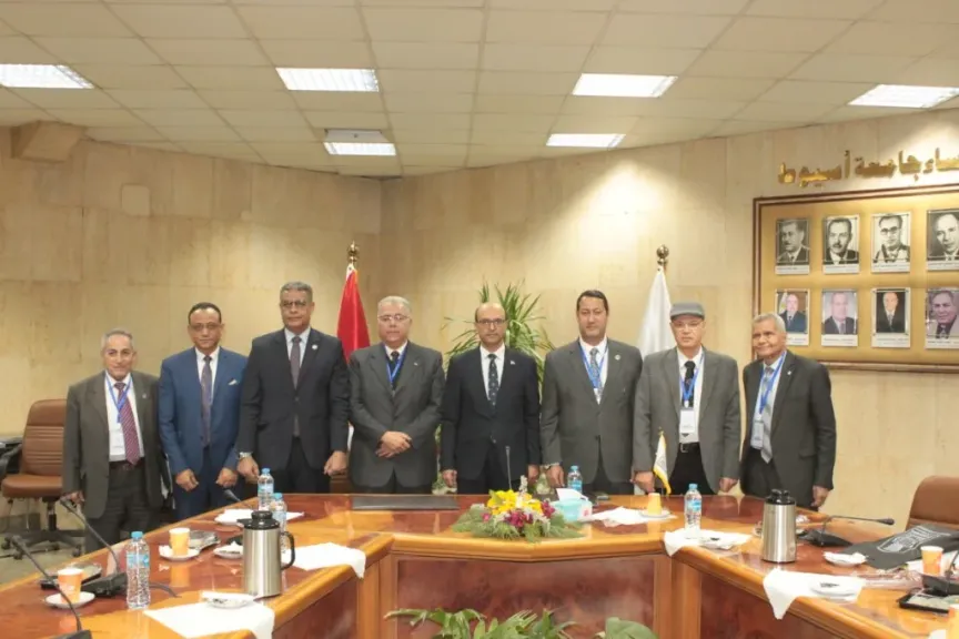خلال 3 سنوات.. جامعة أسيوط تعزز مكانتها الدولية بشراكات أكاديمية وبحثية تدعم التنمية