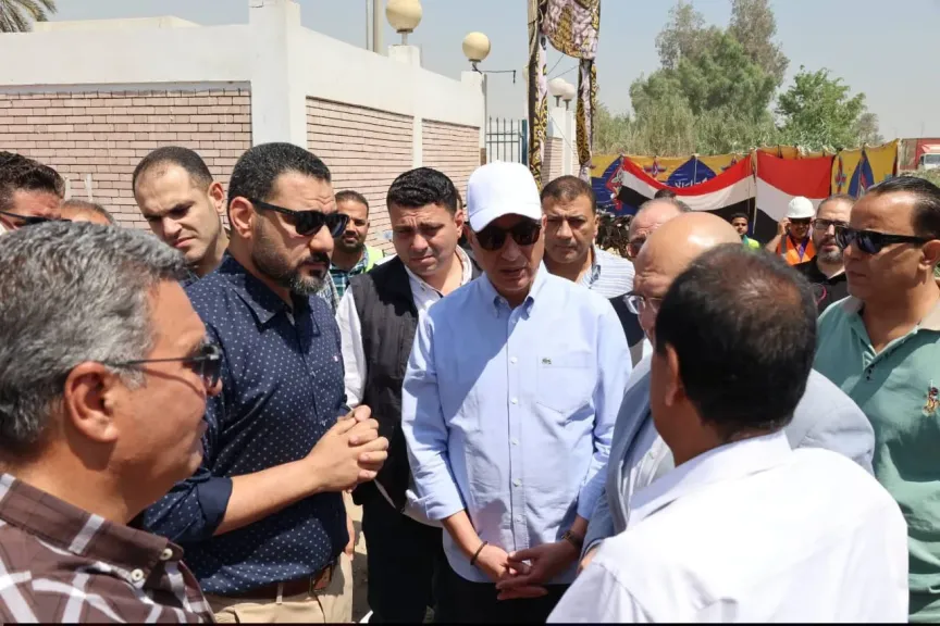 محافظ الجيزة يتفقد مشروع محطة رفع الصرف الصحي  بزاويه ابو مسلم  في أبو النمرس لمتابعة معدلات التنفيذ