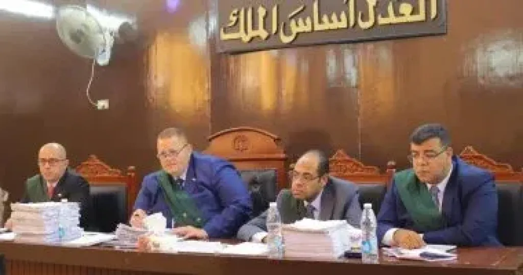 السجن 15 عاما لـ4 متهمين بسرقة أغطية بالوعات صرف بقنا