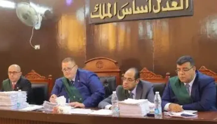 السجن 15 عاما لـ4 متهمين بسرقة أغطية بالوعات صرف بقنا