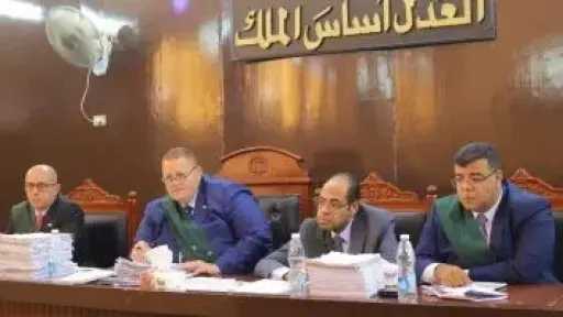 السجن 15 عاما لـ4 متهمين بسرقة أغطية بالوعات صرف بقنا