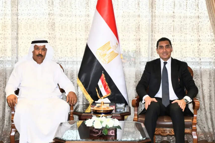 وزير الشباب يلتقي رئيس الاتحاد المصري للهجن لبحث خطة البطولات خلال الفترة المقبلة
