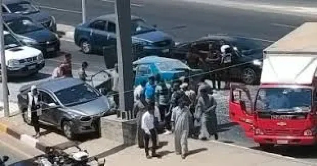 الداخلية تضبط المتهمة بالاصطدام بسيارتها بسيدة والتسبب في وفاتها