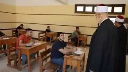 بدء لجنة الرياضيات البحتة بامتحان القسم العلمى للشهادة الثانوية الأزهرية