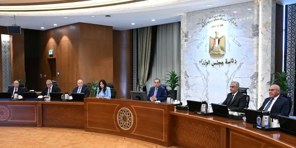 تنفيذ مشروعات في 782 قرية .. الحكومة تناقش تطورات”حياة كريمة”