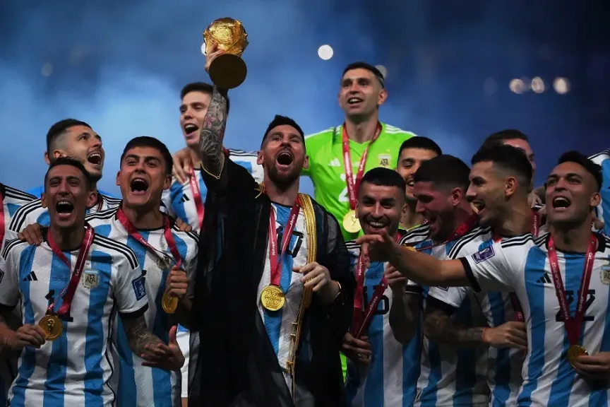 من المكسيك إلى قطر.. أي نسخة تستحق لقب أعظم كأس عالم في التاريخ؟