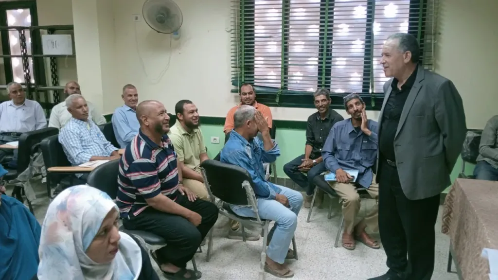 كيل وزارة التعليم بأسيوط يشهد ورشة تدريب كوادر البرنامج العلاجى الصيفى بإدارة أبنوب