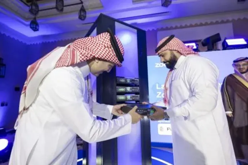 زوم تطلق مركز بيانات جديداً في المملكة العربية السعودية لدعم الذكاء الاصطناعي والتحول الرقمي