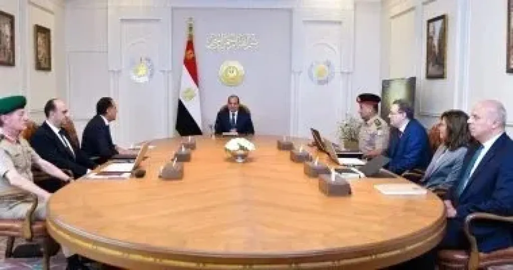 تفاصيل اجتماع الرئيس بمدبولى ووزير الدفاع ورؤساء الرقابة الإدارية والتنظيم والإدارة والأكاديمية العسكرية والوطنية للتدريب