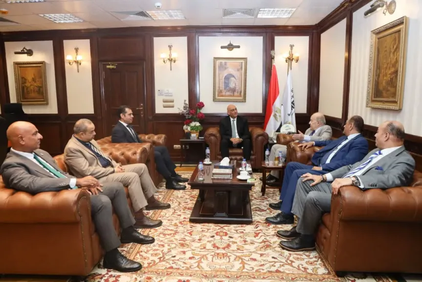 تعاون بين جهاز تنمية المشروعات وشركة EXBY لفتح أسواق تصديرية جديدة