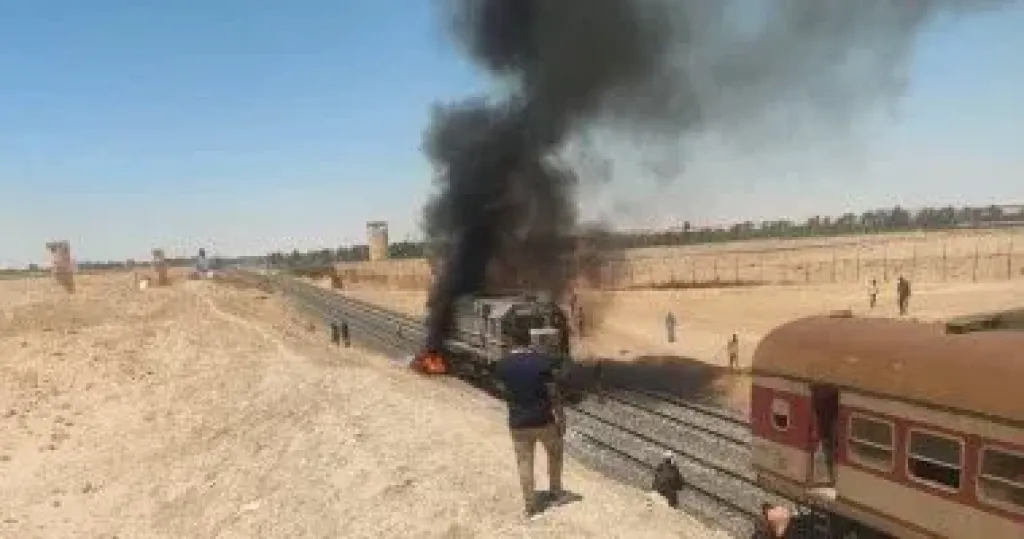 ارتفاع عدد ضحايا تصادم قطار السويس إلى 8 وفيات بينهم 5 سيدات ورجل وطفلان