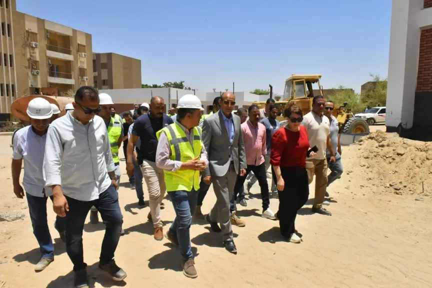 محافظ أسيوط يتفقد مشروع إحلال وتجديد وتوسعة محطة معالجة عرب المدابغ.. 70%