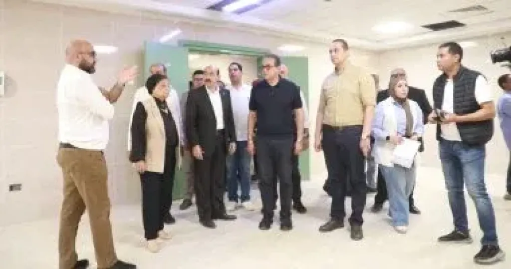 وزير الصحة يتفقد مستشفيى أبو قرقاص الجديد ودير مواس التخصصي بالمنيا