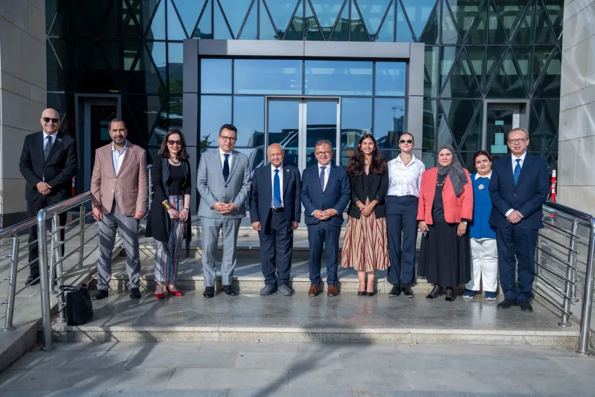 الاتفاق على آليات تنفيذ اتفاق التعاون مع الجامعة الفرنسية.. ومايكروسوفت تمول اول بعثة لطلابنا