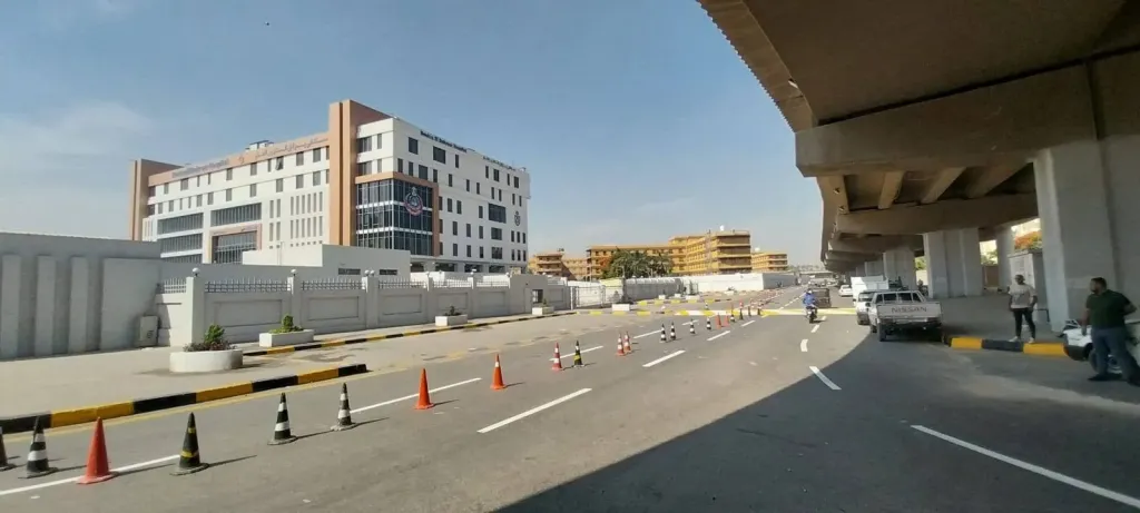 محافظ الجيزة يتفقد أعمال تطوير محيط مستشفى بولاق الدكرور العام