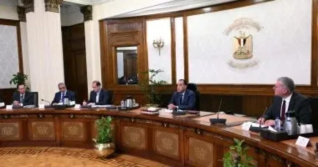 مدبولى يتابع تدبير الاعتمادات المالية لتوفير احتياجات الدولة من منتجات البترول