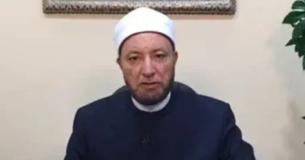 هل يجب مسامحة الإخوة رغم الأذى؟.. أمين الفتوى يجيب
